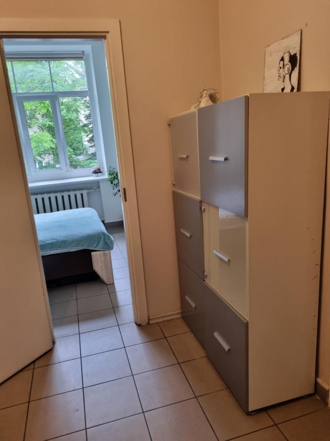 Camellia Studio Apartment & Parking Рига Екстер'єр фото