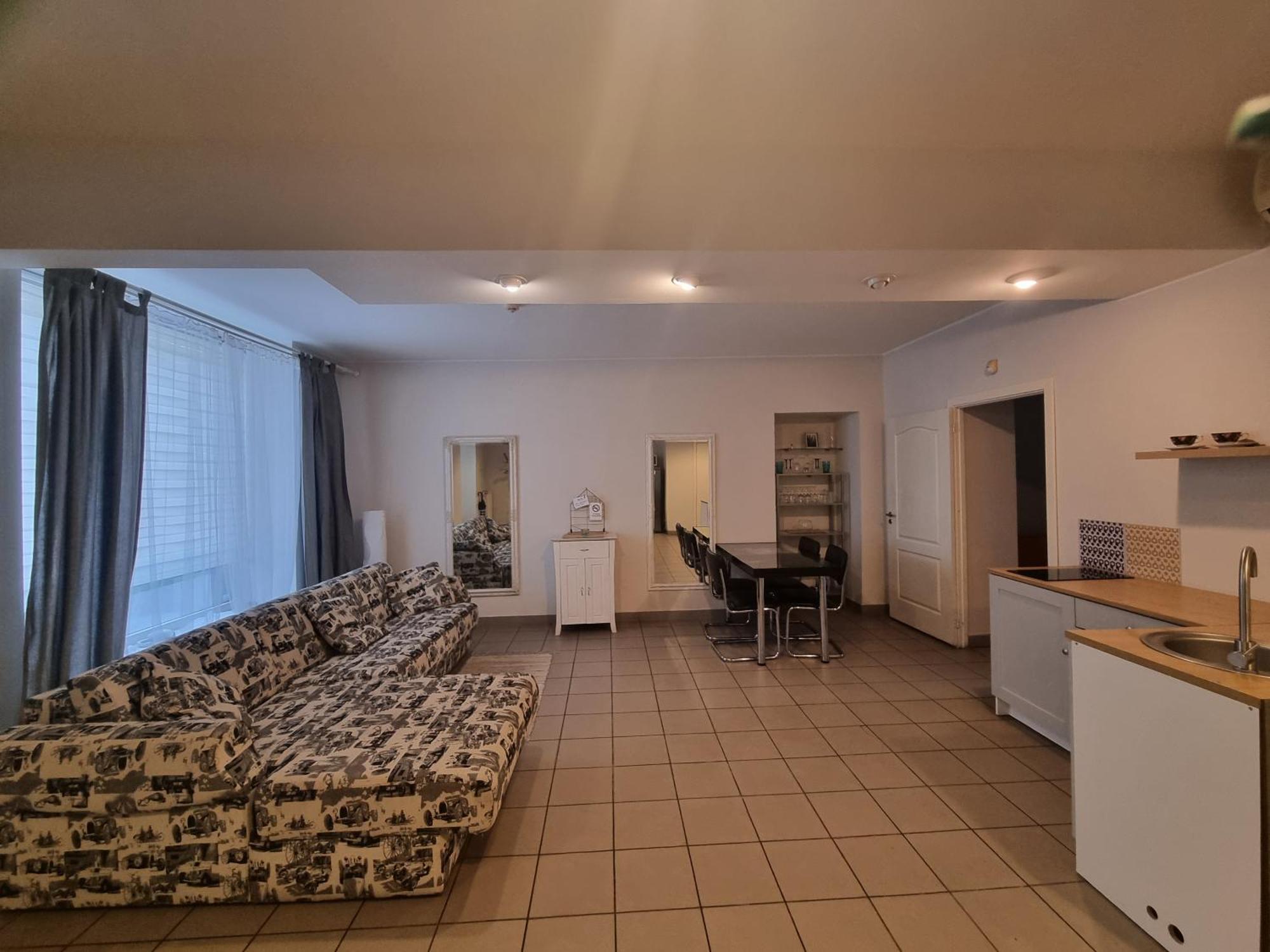 Camellia Studio Apartment & Parking Рига Екстер'єр фото